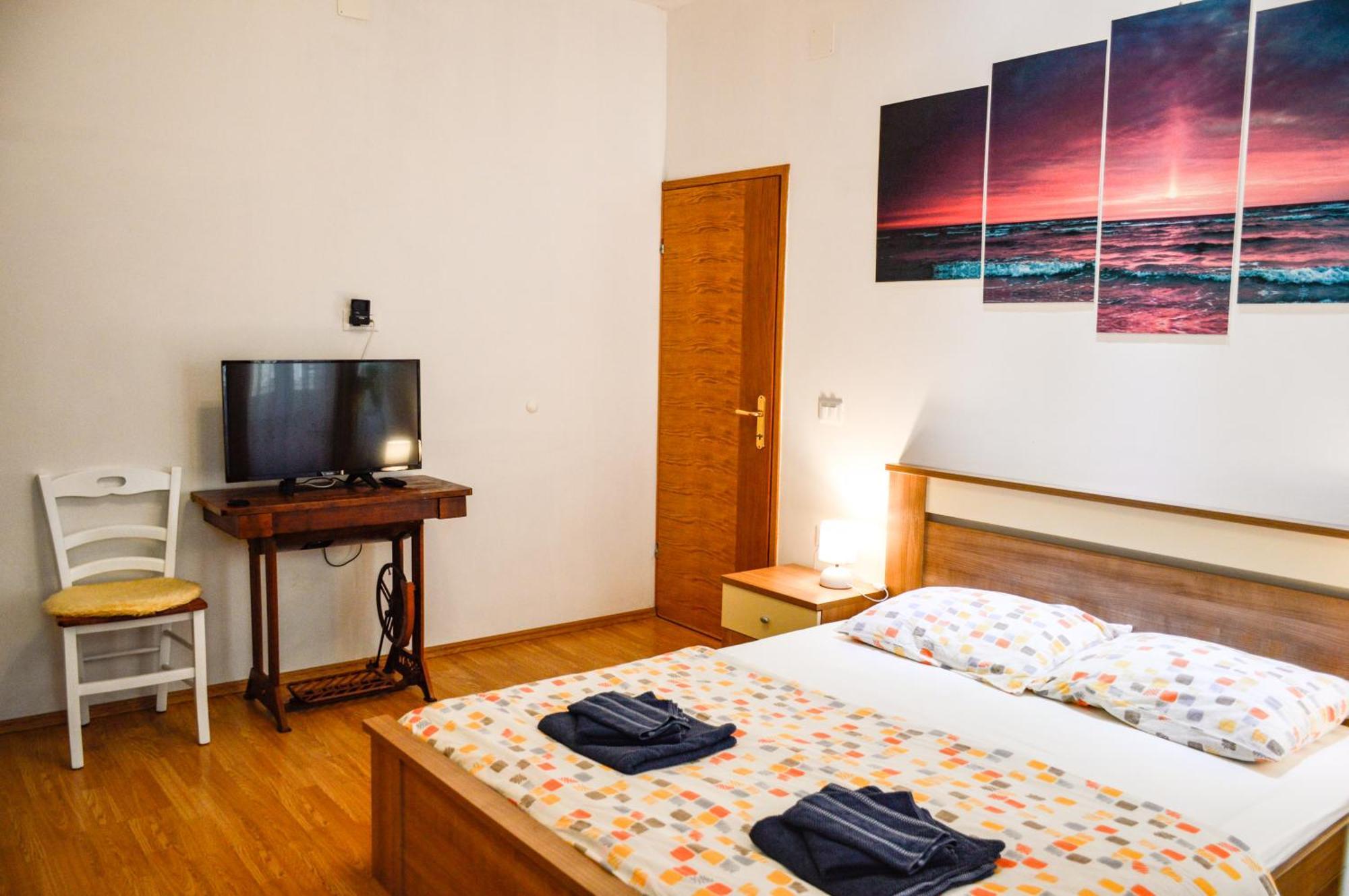 Charming Marine Style Apartment 크레스 외부 사진