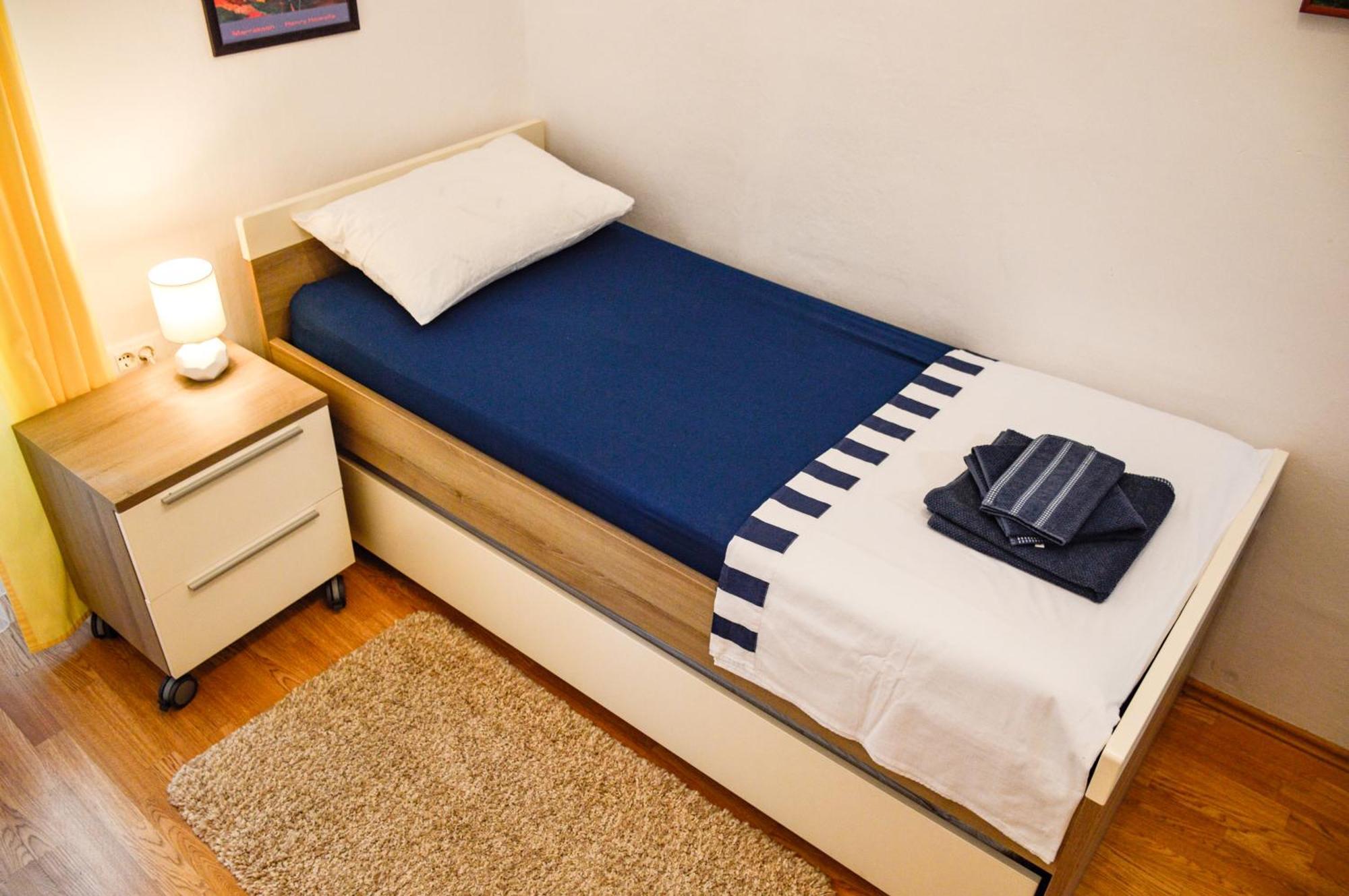 Charming Marine Style Apartment 크레스 외부 사진